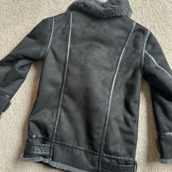 Black Jacket - Picture 5 of 5